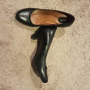 Clarks Womans Atisan Decade Rana Pump Black